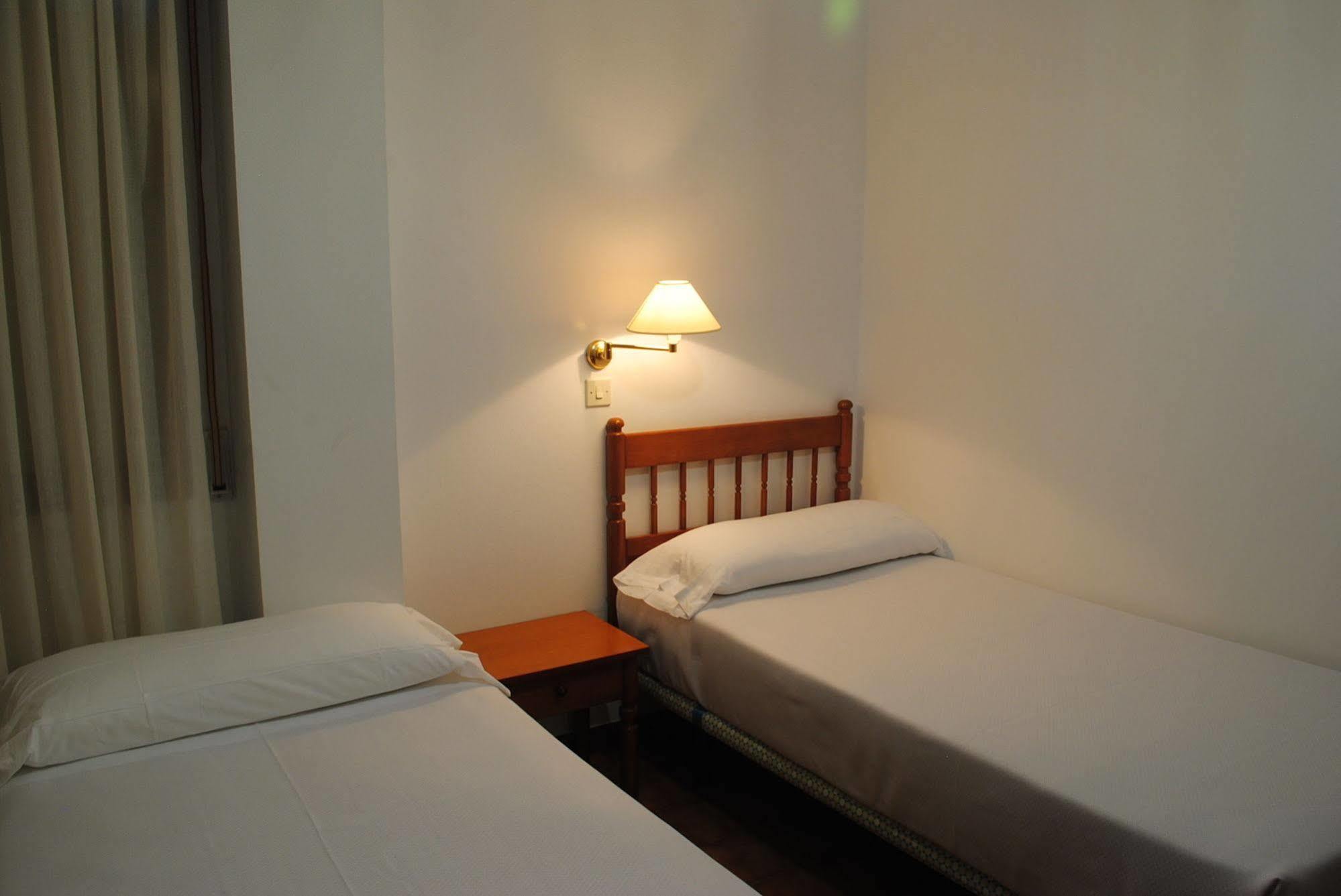 Apartamentos Suaces ノハ エクステリア 写真